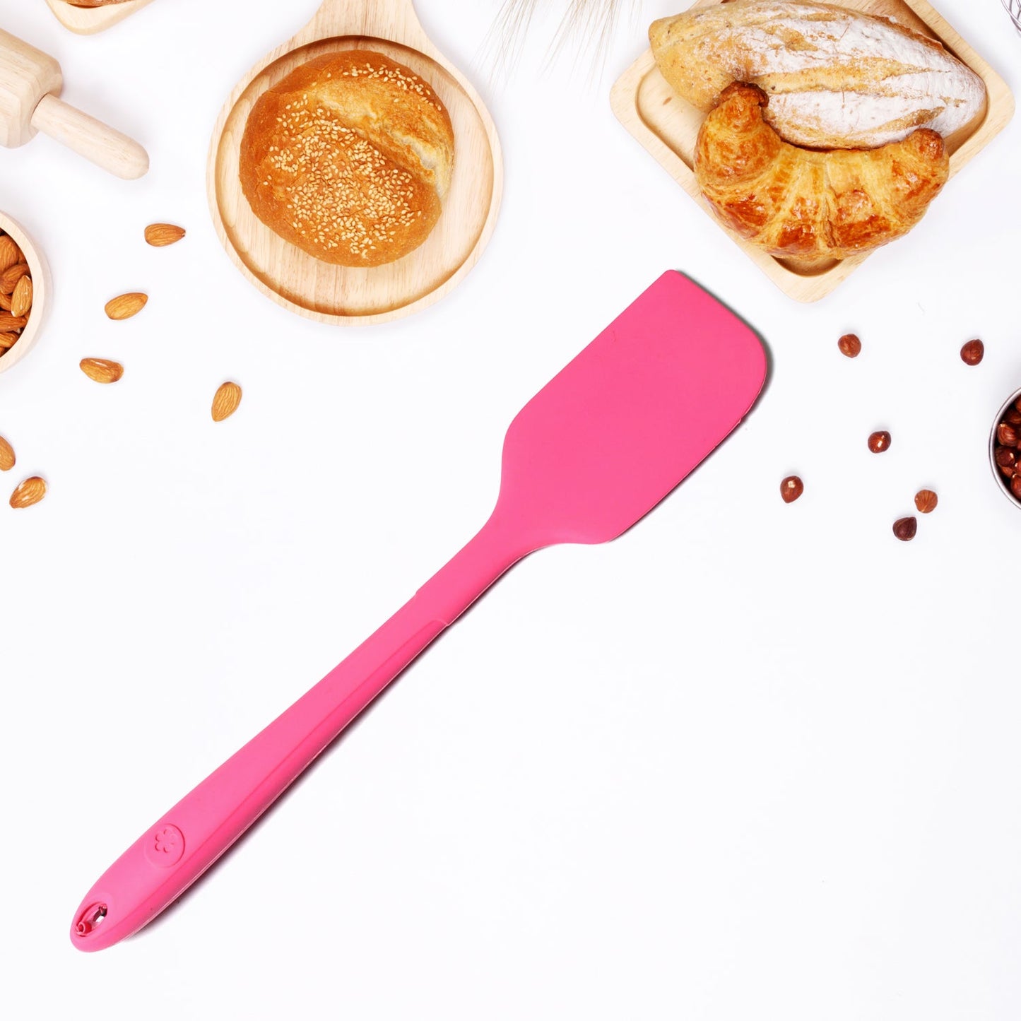 Multipurpose Silicone Spoon, Silicone Basting Spoon Non-Stick Kitchen Utensils Household Gadgets Heat-Resistant Non Stick Spoons Kitchen Cookware Items For Cooking and Baking (1 pc)