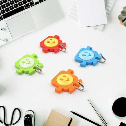 Multipurpose Big Self Adhesive Smiley Cartoon Wall Hooks Multipurpose Strong Wall Sticker Hooks Wall Hook Holder Door Hanger