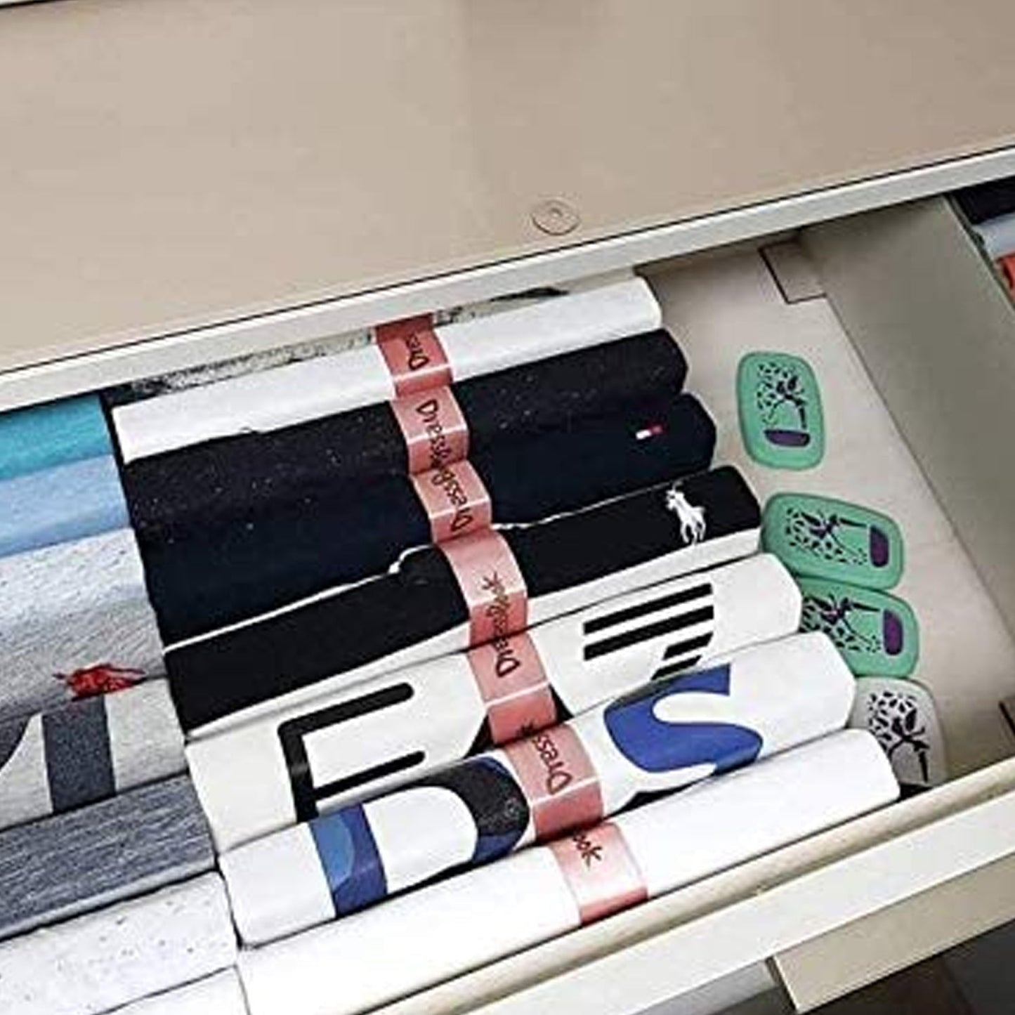 4026 DressBook T Shirt Folder Soft Bendable Folding Board Clothes Folder Storage Organizer ( 5 pcs ) DeoDap