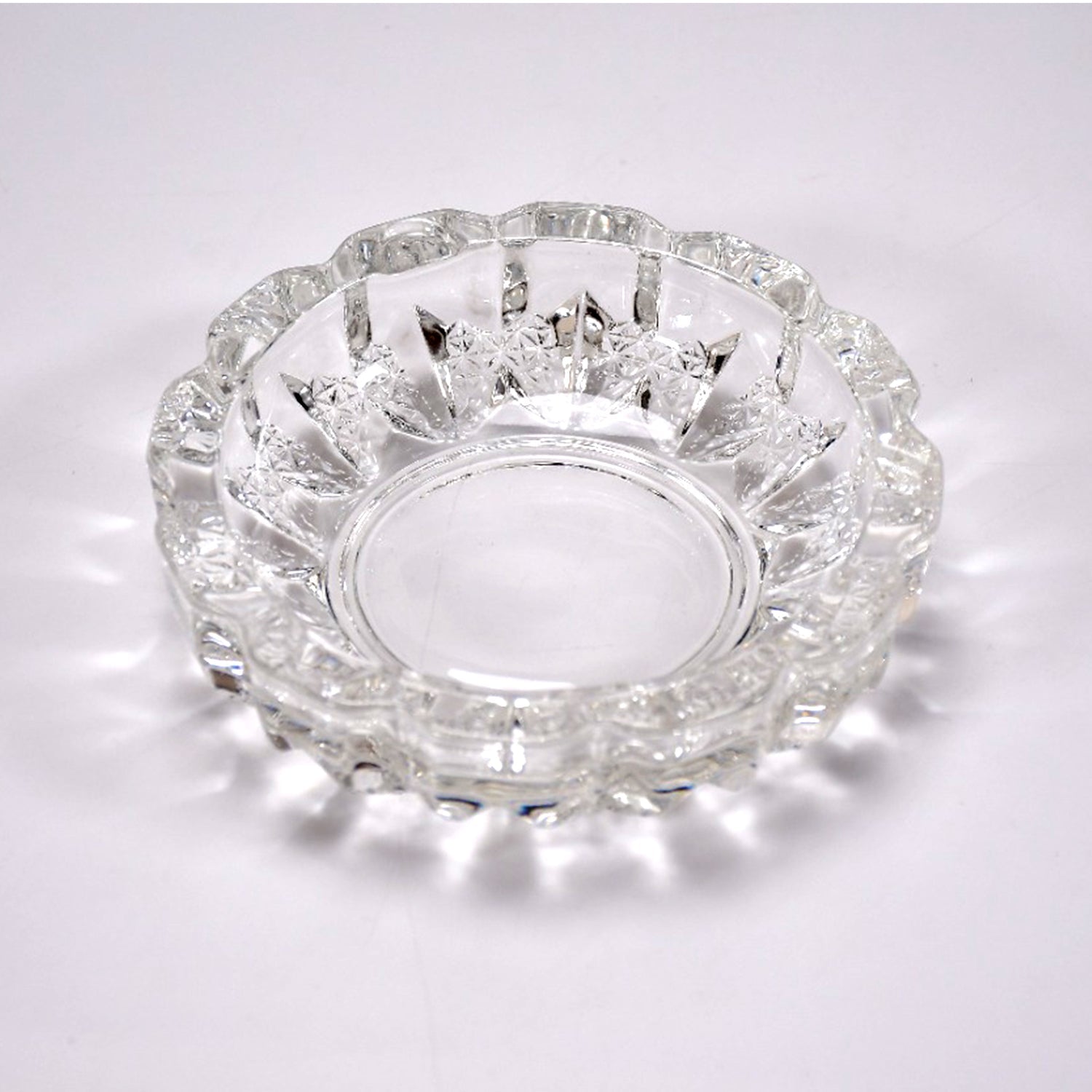 4066 paricutin Glass Crystal Quality Cigar Cigarette Ashtray Round Tabletop for Home Office Indoor Outdoor Home Decor DeoDap